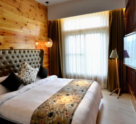 kasauli-hills-resort-premium-rooms-valley-facing-accommodation