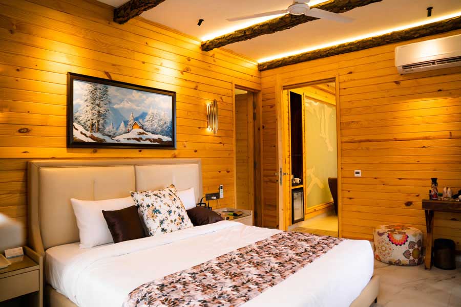 kasauli-hills-resort-queen-suite-book-luxury-rooms-in-kasauli